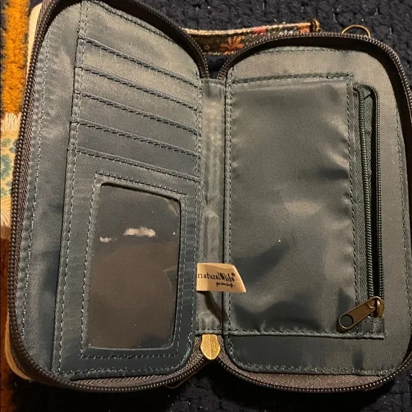 Natural life Floral Patterned Crossbody Bag / wristlet - Picture 3 of 3